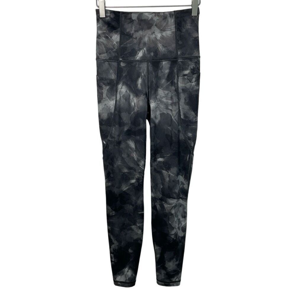 4/$16 All In Motion Black Gray Abstract Leggings Small